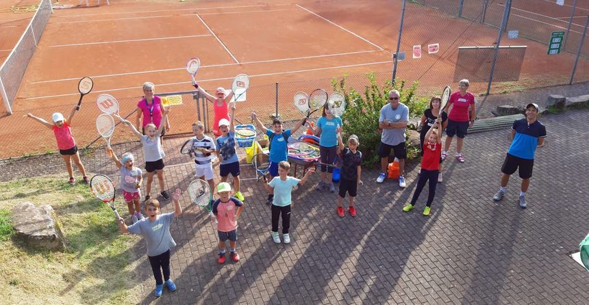 Spiel und Spaß beim Tennis